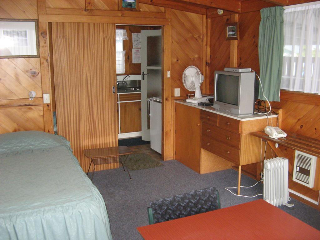 Tongariro River Motel Turangi Room photo
