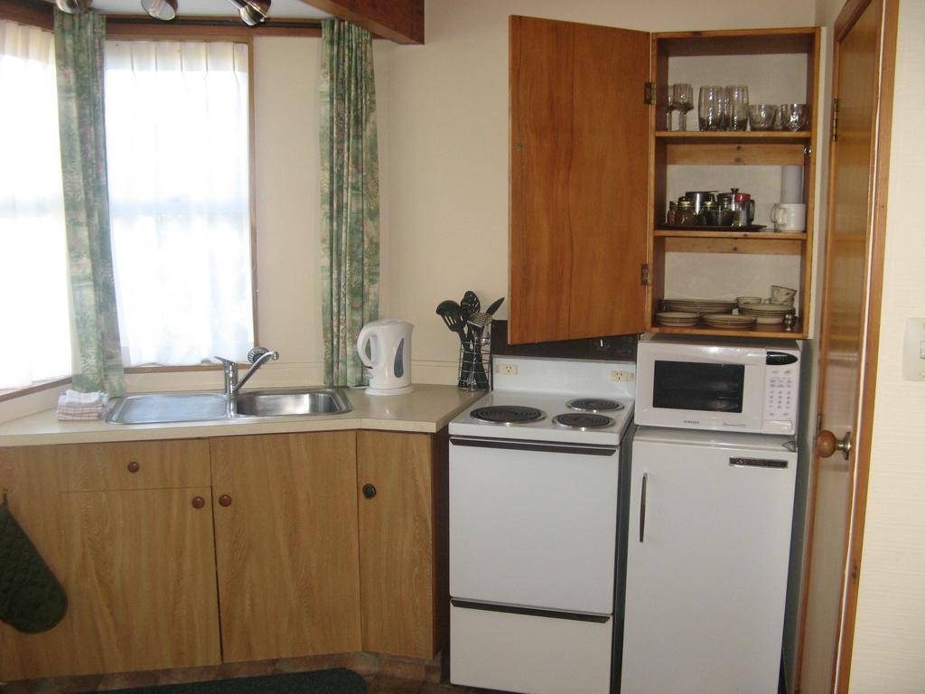 Tongariro River Motel Turangi Room photo
